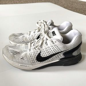 Nike lunarglide sneakers